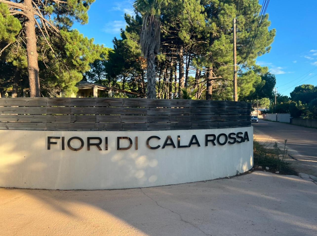 Fiori Di Cala Rossa Residence Hoteliere Леччи Экстерьер фото
